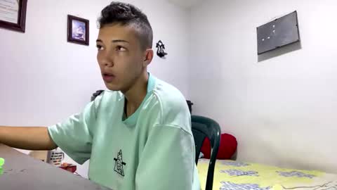 gadiel_sex online show from May 24, 2026, 12:32 pm