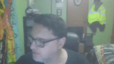 Snapshot of gadude45 chatting on January 7, 2025, 4:18 am gadude45 online show from January 7, 2025, 4:18 am