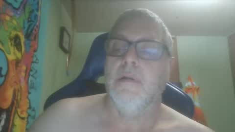 Snapshot of gadude45 chatting on October 29, 2025, 1:30 am gadude45 online show from October 29, 2025, 1:30 am