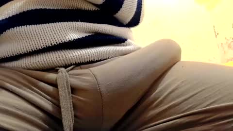 Snapshot of gae89tano chatting on February 1, 2026, 8:57 am gae89tano online show from February 1, 2026, 8:57 am