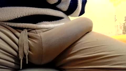 Snapshot of gae89tano chatting on February 8, 2026, 9:18 pm gae89tano online show from February 8, 2026, 9:18 pm