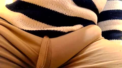 Snapshot of gae89tano chatting on March 4, 2026, 9:37 am gae89tano online show from March 4, 2026, 9:37 am