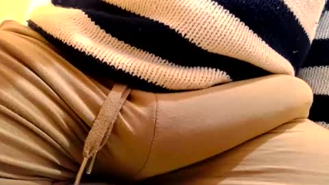 Snapshot of gae89tano chatting on March 10, 2026, 9:09 pm gae89tano online show from March 10, 2026, 9:09 pm