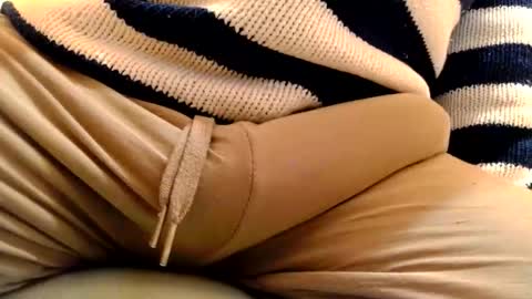 Snapshot of gae89tano chatting on March 14, 2026, 9:04 am gae89tano online show from March 14, 2026, 9:04 am