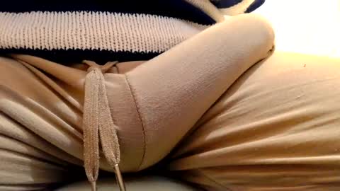 Snapshot of gae89tano chatting on March 15, 2026, 8:31 am gae89tano online show from March 15, 2026, 8:31 am