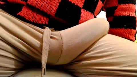 Snapshot of gae89tano chatting on April 5, 2026, 7:49 am gae89tano online show from April 5, 2026, 7:49 am