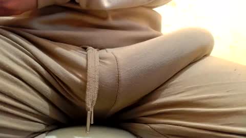 Snapshot of gae89tano chatting on April 12, 2026, 11:04 am gae89tano online show from April 12, 2026, 11:04 am