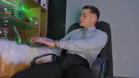 Gael Williams online show from September 25, 2025, 6:11 pm