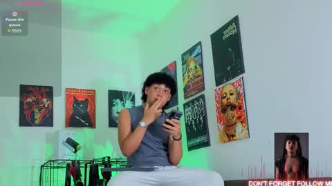 Gael Conner online show from September 18, 2025, 2:02 am