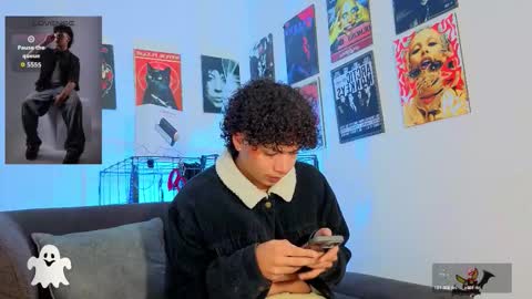 Gael Conner online show from November 2, 2025, 4:04 am