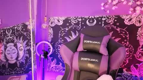 Snapshot of gaia_gatex chatting on February 5, 2026, 12:43 pm Gaia online show from February 5, 2026, 12:43 pm