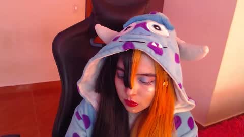 Snapshot of gakomenoshida chatting on February 19, 2026, 9:22 pm Kate 3 online show from February 19, 2026, 9:22 pm