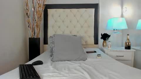 Snapshot of galehodgee chatting on October 18, 2025, 1:12 pm Gale online show from October 18, 2025, 1:12 pm