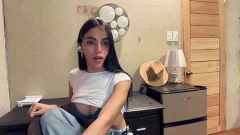 Snapshot of galileii chatting on October 12, 2025, 11:09 am galileii online show from October 12, 2025, 11:09 am