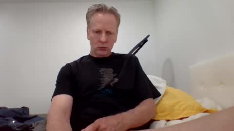 Snapshot of gamerboy200 chatting on July 19, 2026, 10:24 pm gamerboy200 online show from July 19, 2026, 10:24 pm