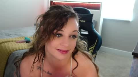 Snapshot of garagesex22 chatting on May 28, 2026, 4:59 pm Jenna - be back MONDAY night. online show from May 28, 2026, 4:59 pm