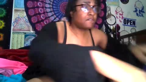 Gardenia online show from April 11, 2026, 11:53 pm