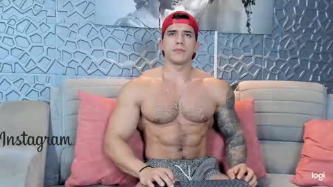 Snapshot of garret_alvin_ chatting on January 9, 2025, 12:46 am Garret online show from January 9, 2025, 12:46 am