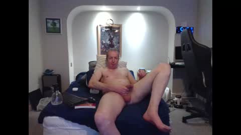 garry6150430 online show from November 19, 2025, 4:18 pm