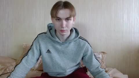 Snapshot of gary_snail33257 chatting on November 5, 2025, 7:30 am meow online show from November 5, 2025, 7:30 am