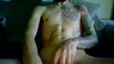 garyreal1990 online show from April 8, 2026, 5:46 pm