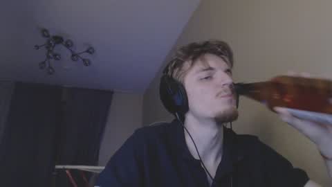 Snapshot of gasturfahe chatting on January 27, 2025, 12:43 am gasturfahe online show from January 27, 2025, 12:43 am