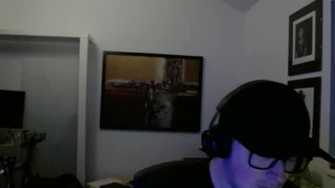 Snapshot of gatewaytosmile chatting on April 4, 2026, 5:49 am gatewaytosmile online show from April 4, 2026, 5:49 am