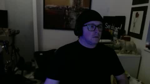 Snapshot of gatewaytosmile chatting on April 8, 2026, 5:07 am gatewaytosmile online show from April 8, 2026, 5:07 am