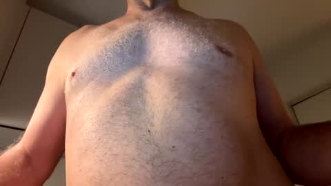 Snapshot of gaulis72 chatting on December 10, 2024, 8:38 pm gaulis72 online show from December 10, 2024, 8:38 pm