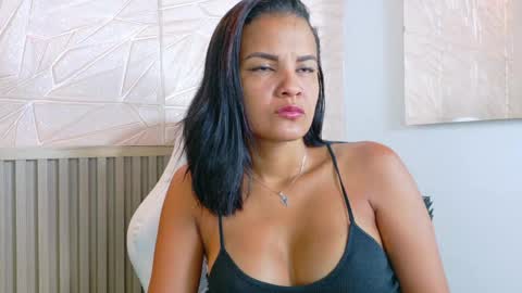 gaviluc_ online show from June 3, 2026, 12:19 pm