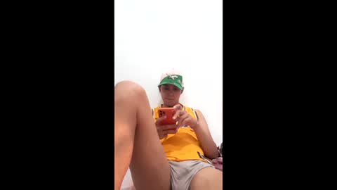 gay_69_ online show from April 14, 2026, 7:58 am