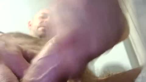 Snapshot of gazg1984 chatting on December 21, 2024, 5:36 am gazg1984 online show from December 21, 2024, 5:36 am