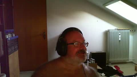 gbstoni online show from July 22, 2026, 4:15 am