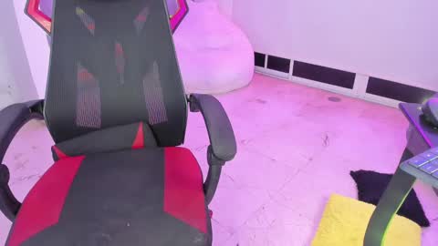 Snapshot of geanna_rose chatting on January 9, 2025, 9:27 am geanna_rose online show from January 9, 2025, 9:27 am