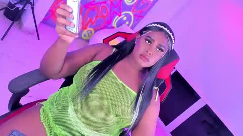 Snapshot of geanna_rose chatting on January 18, 2025, 6:24 am geanna_rose online show from January 18, 2025, 6:24 am
