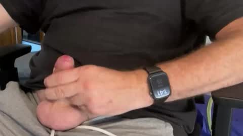 Snapshot of geelongguy chatting on February 15, 2026, 2:41 am Chris online show from February 15, 2026, 2:41 am