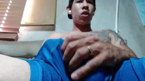 Snapshot of gekyunwasbanned chatting on September 25, 2025, 7:50 pm Andrs online show from September 25, 2025, 7:50 pm