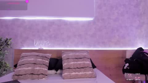 geminis muentes online show from January 12, 2025, 3:17 am