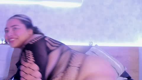 geminis muentes online show from January 24, 2025, 3:43 am