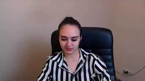 Gemma online show from April 17, 2026, 5:54 am