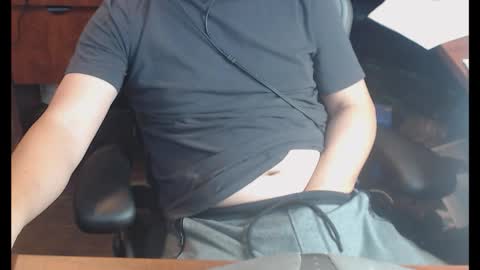 Snapshot of genefun chatting on December 16, 2025, 8:47 pm genefun online show from December 16, 2025, 8:47 pm