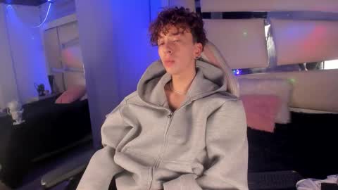 genesis_js online show from November 28, 2025, 3:53 am