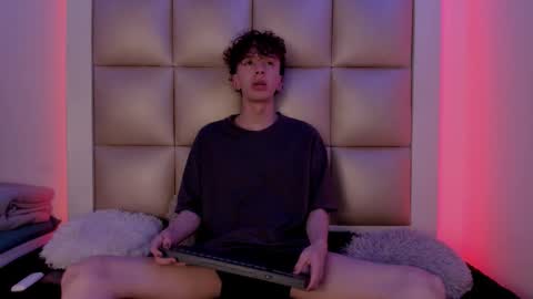 genesis_js online show from February 12, 2026, 5:02 am