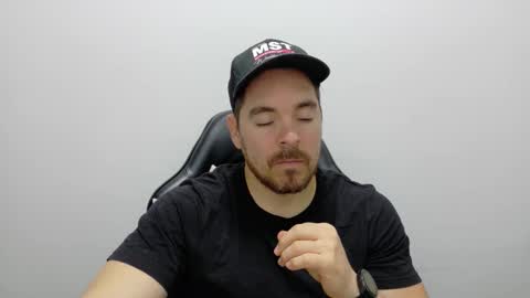 Snapshot of genesis_wb chatting on October 7, 2025, 1:36 am genesis_wb online show from October 7, 2025, 1:36 am