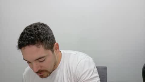 Snapshot of genesis_wb chatting on November 5, 2025, 2:00 am genesis_wb online show from November 5, 2025, 2:00 am