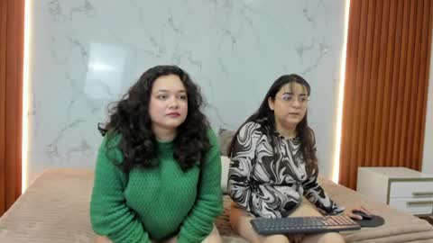 Snapshot of genesis_y_moon chatting on July 15, 2026, 11:59 am genesis_y_moon online show from July 15, 2026, 11:59 am