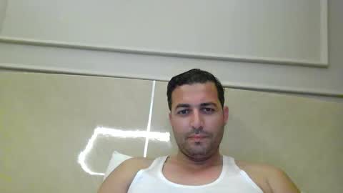 Snapshot of genteldevil chatting on November 25, 2025, 5:57 pm genteldevil online show from November 25, 2025, 5:57 pm