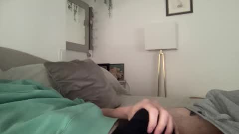 Snapshot of gentle_stranger chatting on February 18, 2025, 12:28 pm Gentle Stranger online show from February 18, 2025, 12:28 pm