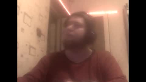 Snapshot of george84xxx chatting on February 18, 2025, 11:19 pm GeOOXXX online show from February 18, 2025, 11:19 pm