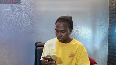 Snapshot of george_lancee chatting on October 2, 2025, 3:24 am G E O R G E online show from October 2, 2025, 3:24 am